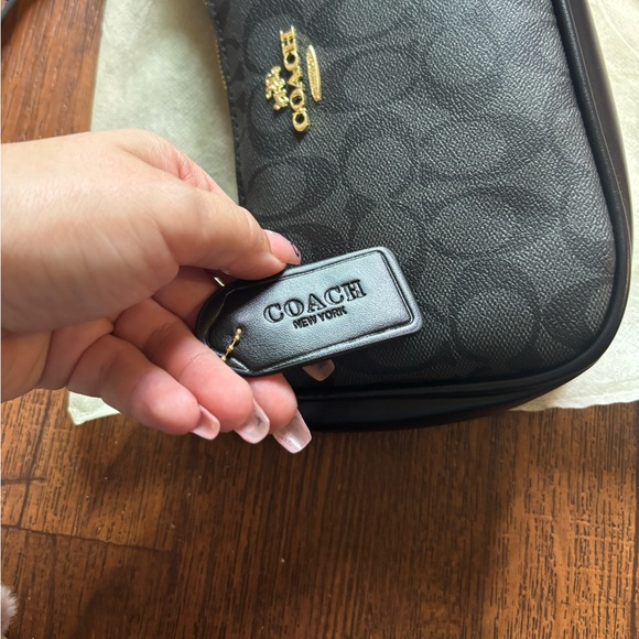 Black monogram bag with gold hardware - Picture 3 of 9